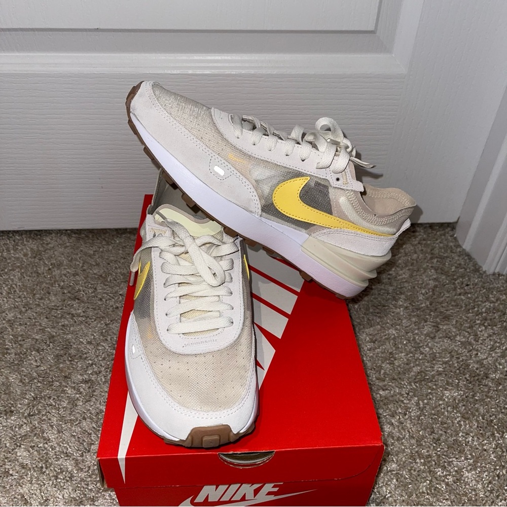 Nike Waffle One - Picture 2 of 9